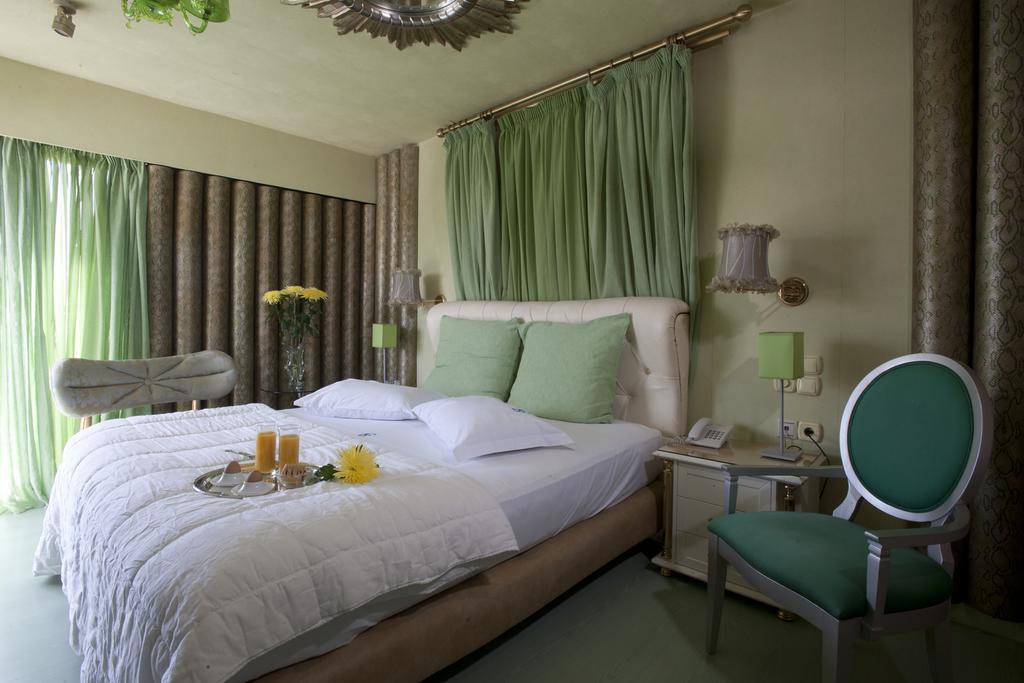 The Crystal Blue Hotel Atene Esterno foto